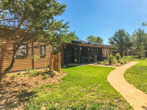 Besucherbungalows im Tropical Islands Resort